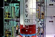 मंगळावर पाण्याचा शोध घेण्यासाठी PSLV C-२१ आज सकाळी ९ वाजून ५१ मिनीटांनी अवकाशात झेपावलंय. श्रीहरीकोटामध्ये पंतप्रधान आणि राष्ट्रपती या क्षणाचे...