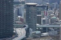 यालाच म्हणतात जपान अ ब ब थेट इमारतीतूनच उड्डाणपूल! मनात आणले तर, कोणत्याही अडचणीवर मात केली जाऊ शकते हे जपानने...