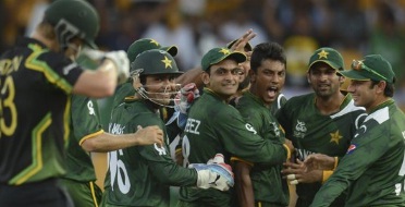 Like Like Love Haha Wow Sad Angry ऑस्ट्रेलिया चा दारूण पराभव कोलंबो येथे खेळल्या गेलेल्या एक सामन्यात पाकिस्तानने ऑस्ट्रेलियाला मत...