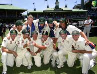 १९९० – २०१० पर्यंत क्रिकेट श्रुष्टी मध्ये ऑस्ट्रेलियाचा वर्चस्व होता . एकेकाळी ऑस्ट्रेलिया हरवणे म्हणजे अशक्य असे वाटत होते ,...