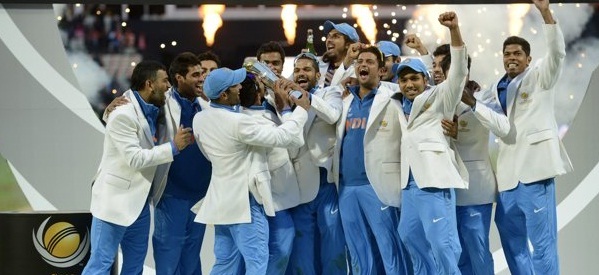 India win the 2013 Champions Trophy, beating England by 5 runs in the final