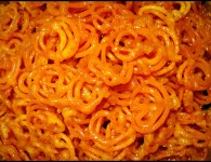 Potato Jalebi : Jalebi is a hot favourite on any special occasion be it a birthday, wedding or festival. This is...