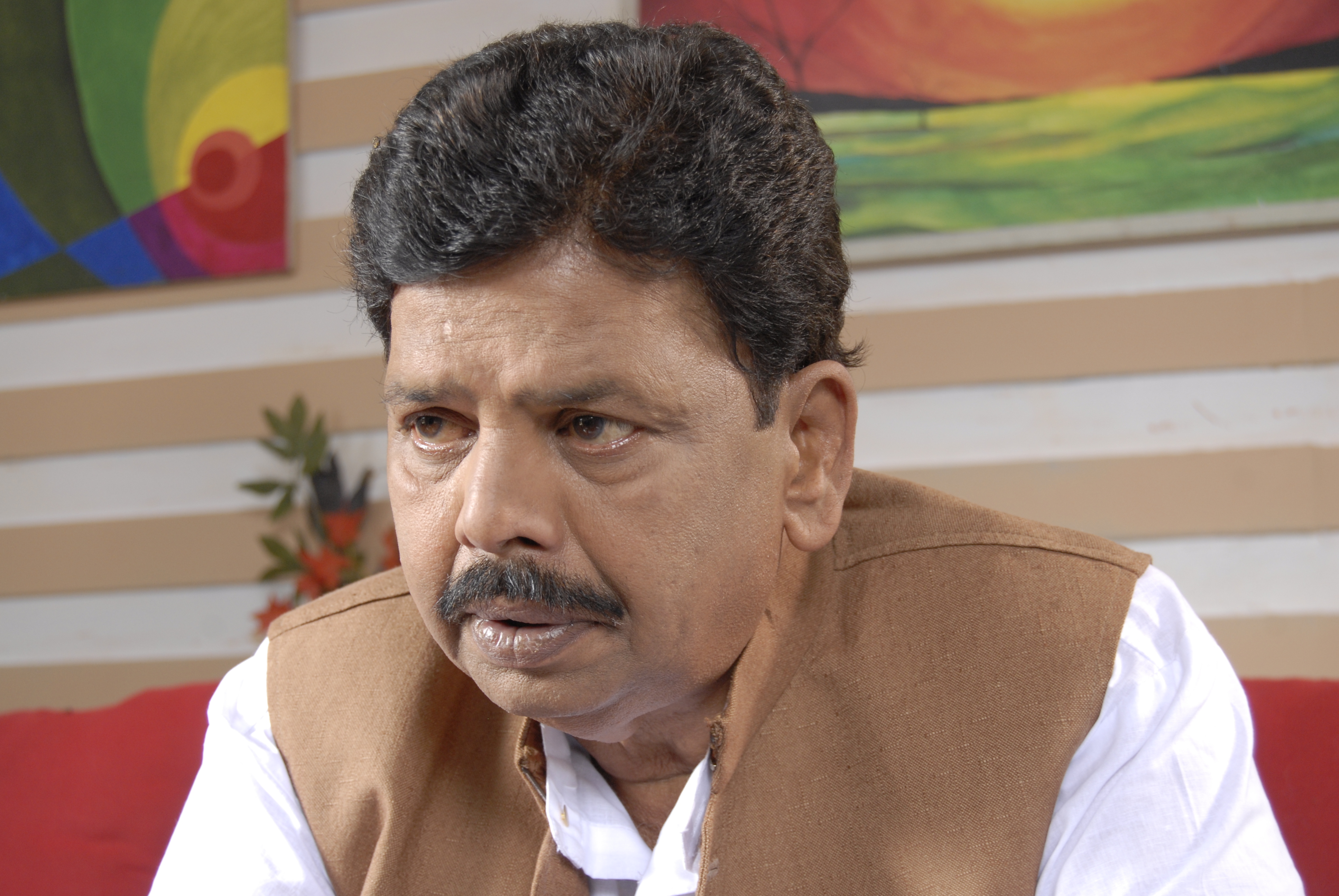 Vinay Apte Marathi movie actor5