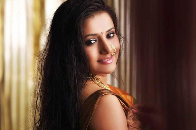 Jui Gadkari Marathi Actress