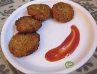 Kelyache Cutlet – Marathi Recipe साहित्य: ४ मध्यम कच्ची केळी , १ इंच आलं किसून , १/२ चमचा वाटलेली हिरवी...